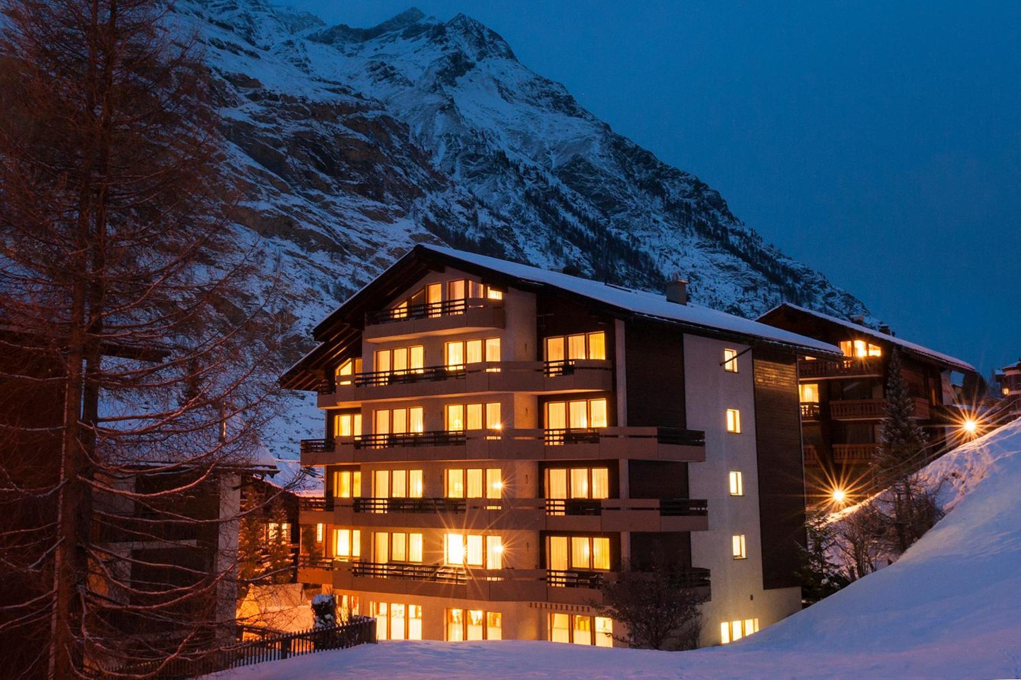 Basecamp Hotel Zermatt Exterior foto